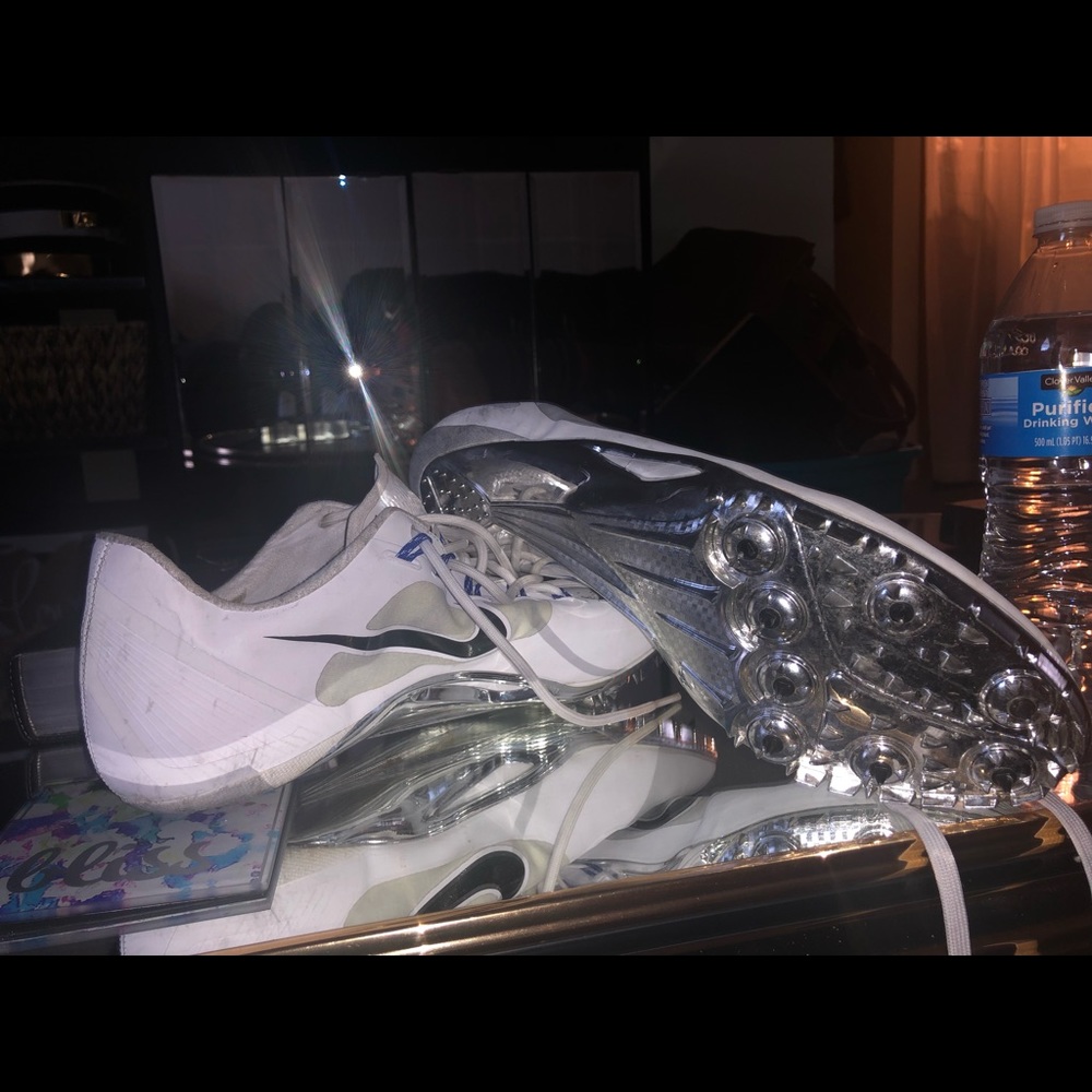 Track cleats (spikes)